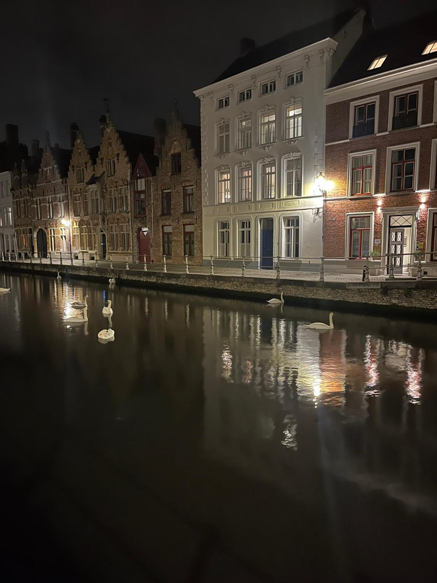 B&B Anna9 Brugge Ngoại thất bức ảnh